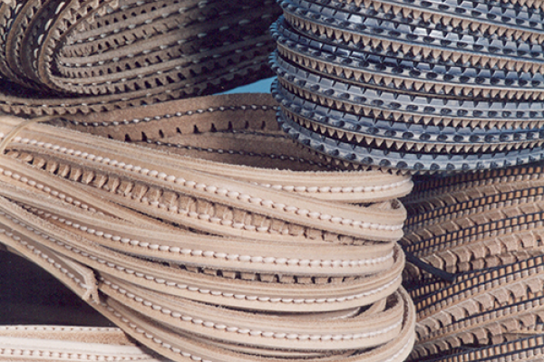 guardoli chiari di cuoio